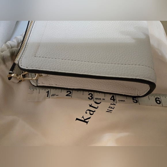 Kate Spade Knott small crossbody - Picture 2 of 9